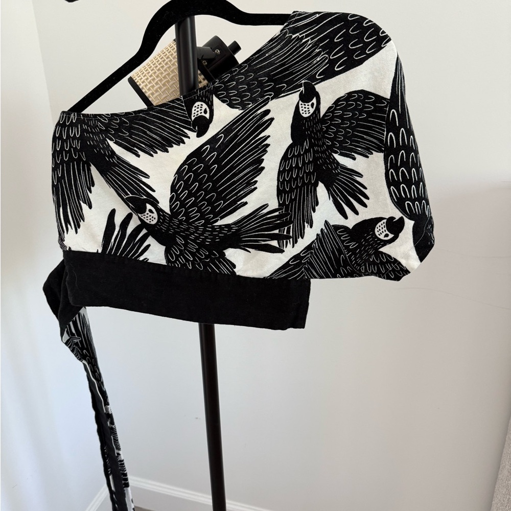 FARM Rio Black and White one shoulder top